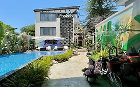 Phoenix Minh Châu Hotel